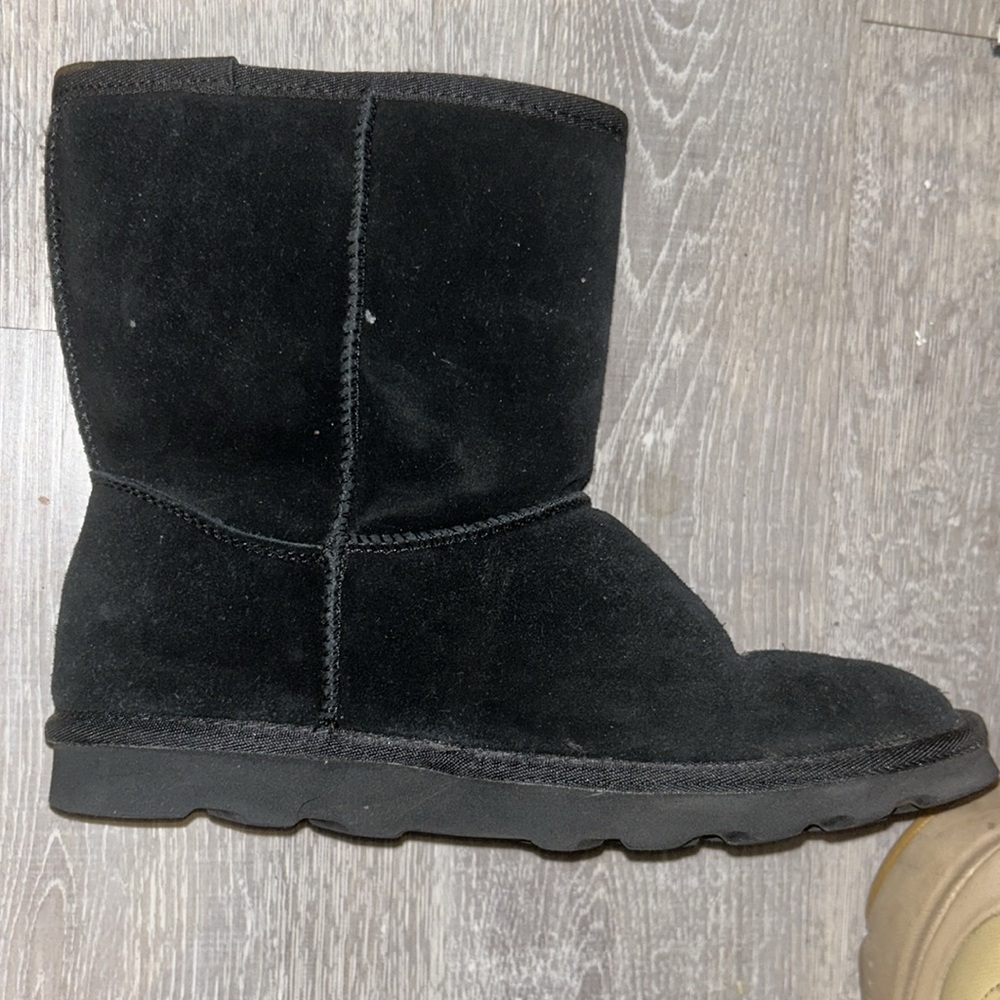 NEW! Grab THESE!! UGG  style CLASSIC BLACK BOOTS SIZE US 5